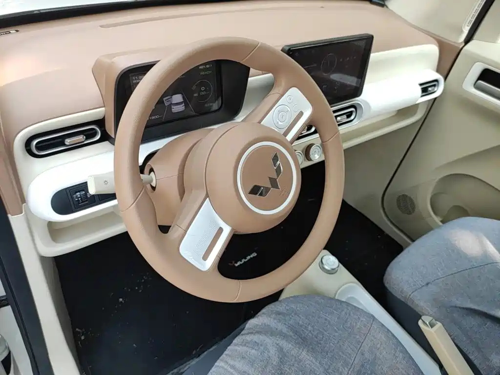Wuling MINIEV — миниатюра 5