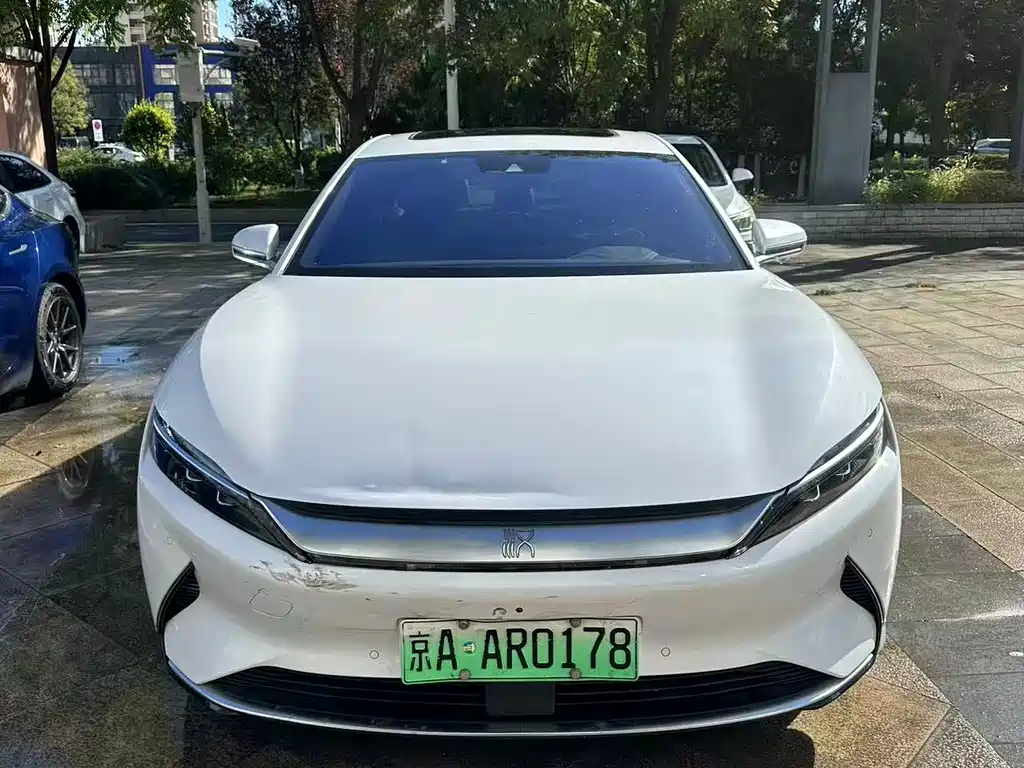 BYD Han — миниатюра 2