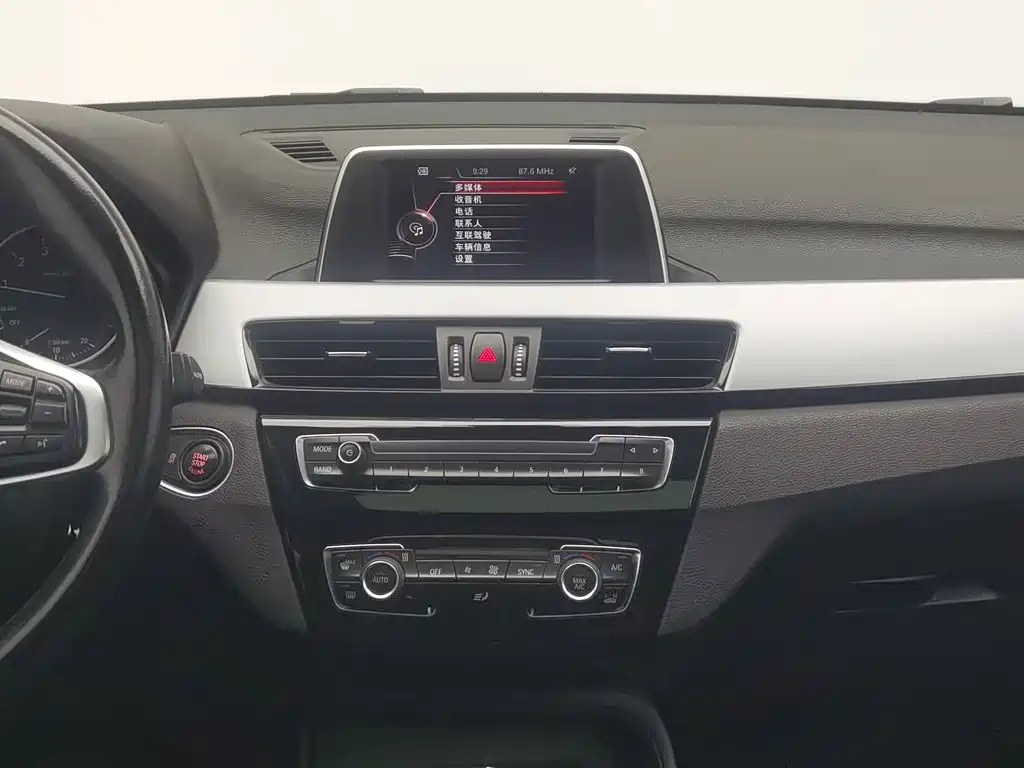 BMW X1 — миниатюра 12