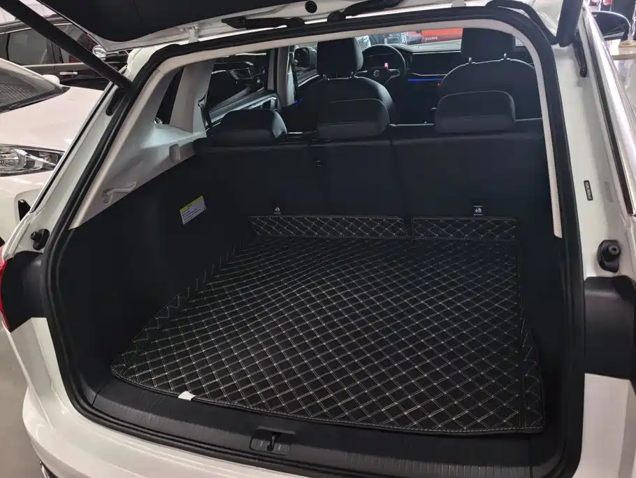 Volkswagen 探岳 GTE — миниатюра 4