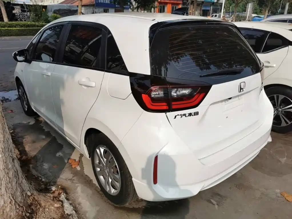 Honda Fit — миниатюра 5