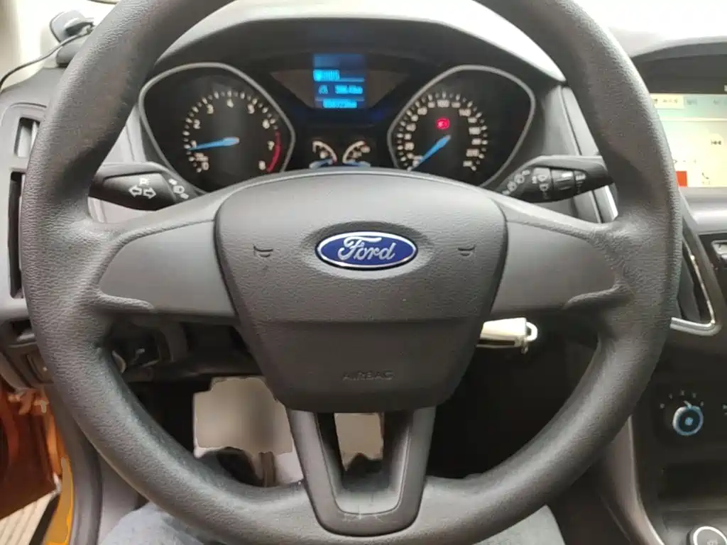 Ford Focus — миниатюра 11