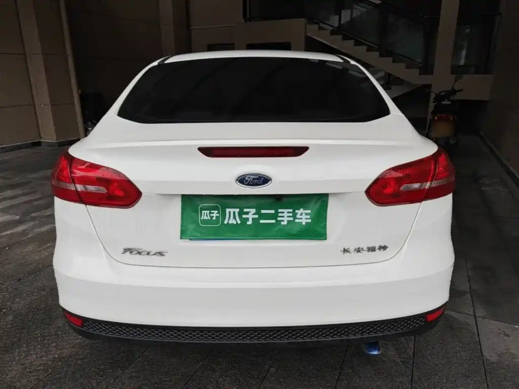 Ford Focus — миниатюра 6