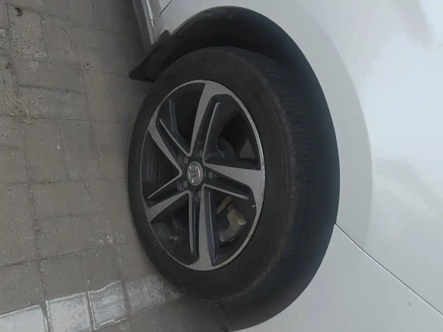 BAIC EU5 — миниатюра 6