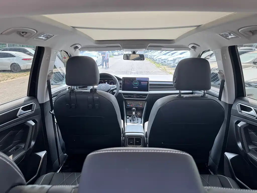 Volkswagen Tiguan L L 2024 300TSI AT