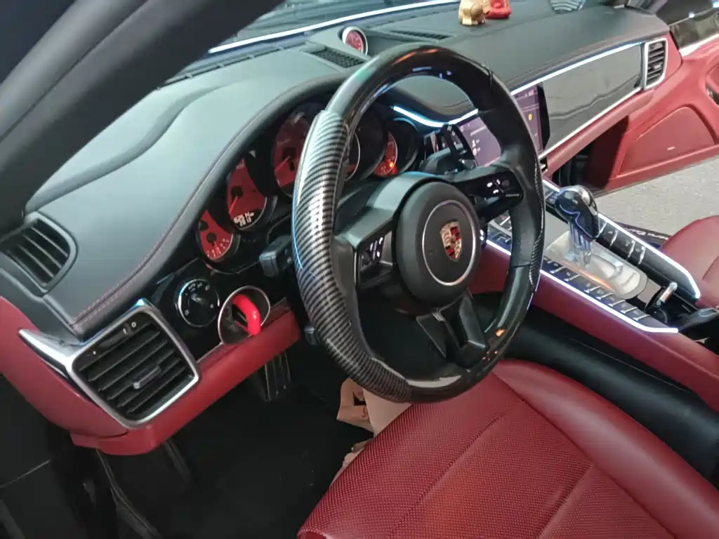 Porsche Panamera — миниатюра 2