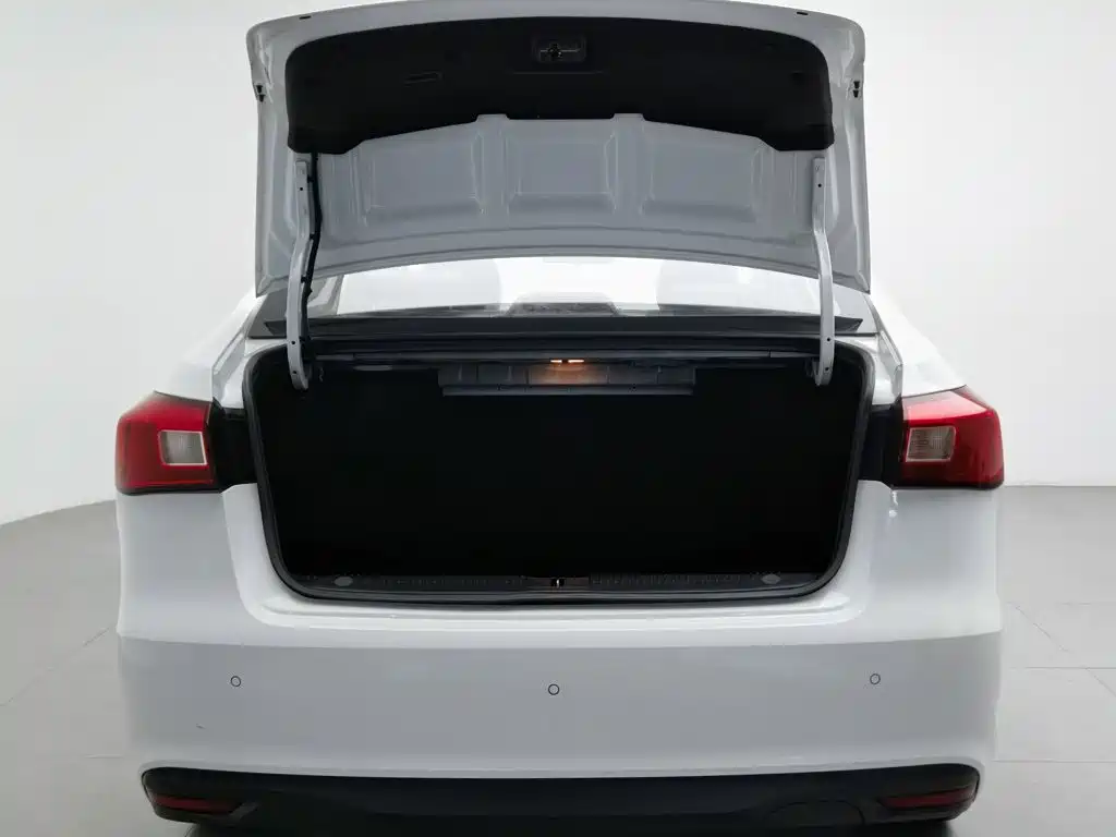Roewe 360 — миниатюра 16