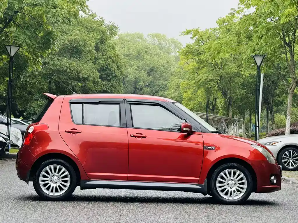 Suzuki Swift — миниатюра 7