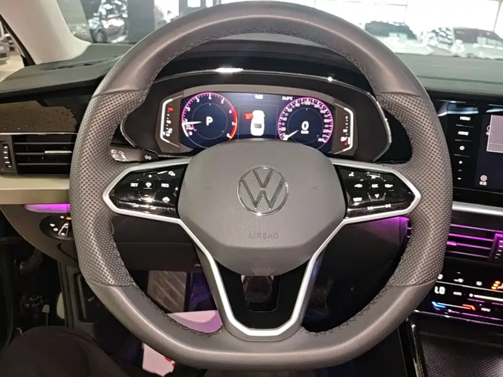Volkswagen Passat — миниатюра 11