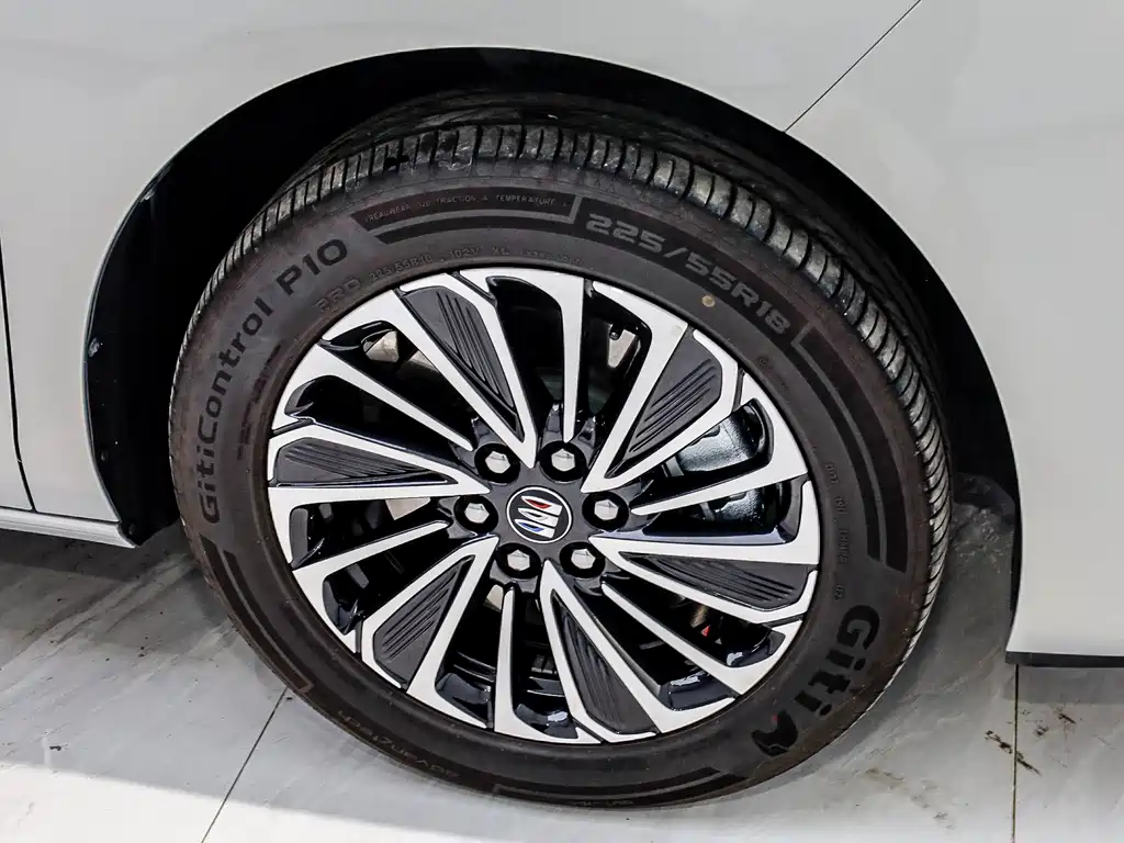 Buick GL8 Hybrid — миниатюра 16
