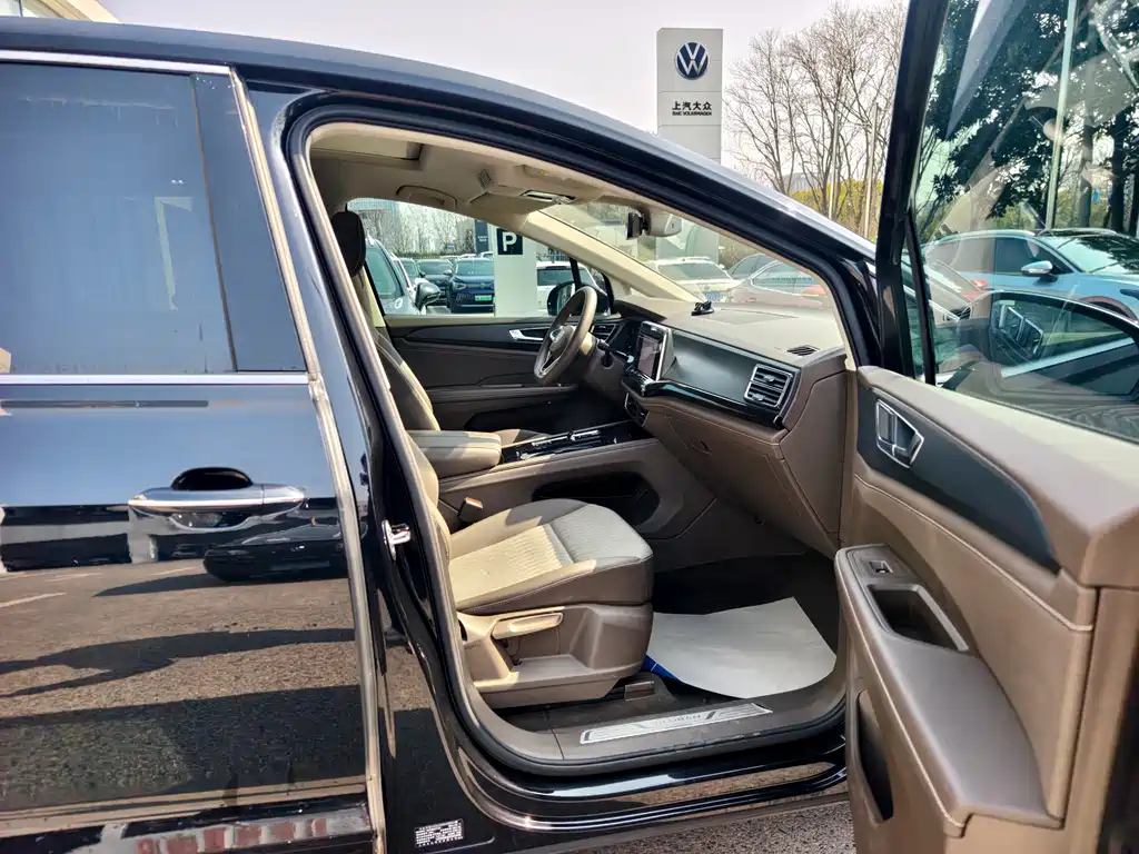 Volkswagen Viloran 330TSI Business Edition, фото 8