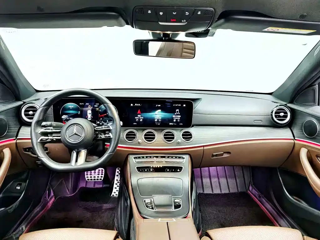 Mercedes-Benz E-Class — миниатюра 12