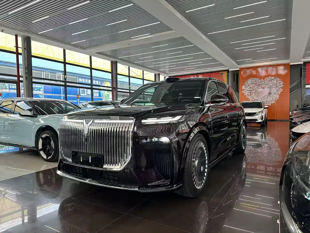Voyah 岚图泰山 2025