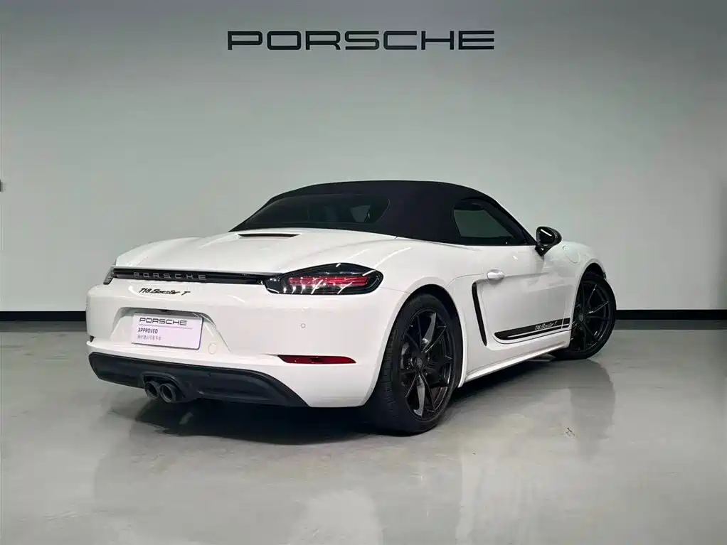 Porsche 718 2023 Boxster T 2.0T