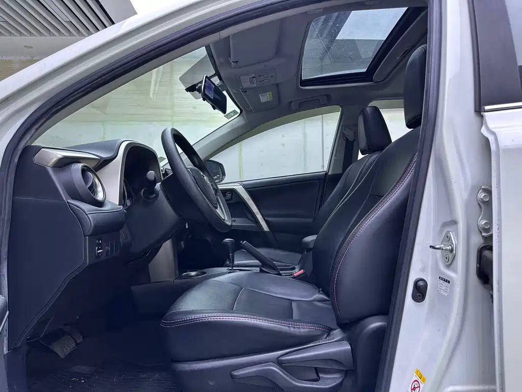 Toyota RAV4 2015 2.0L CVT