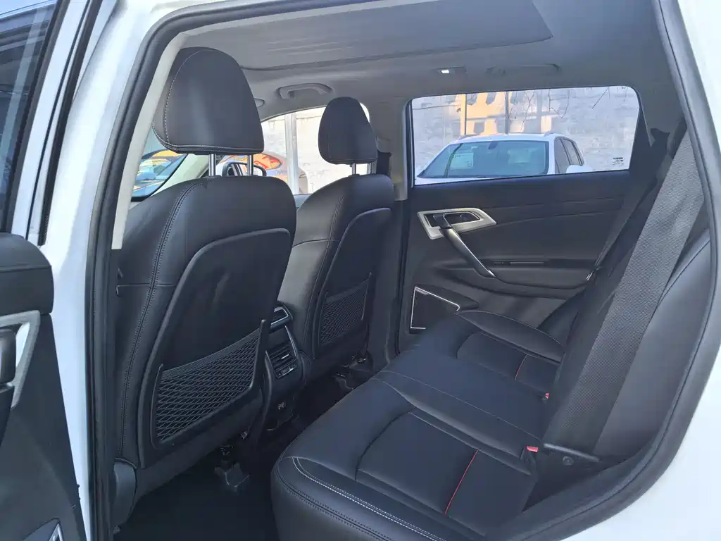 GEELY AUTOMOBILE BOYUE