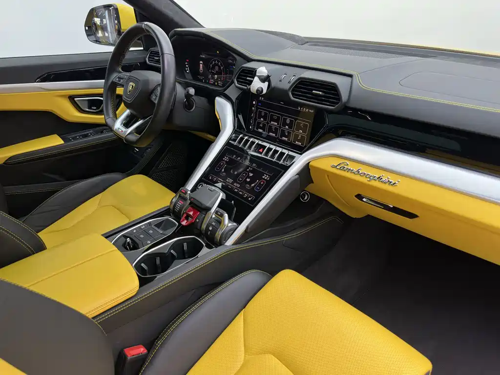 Lamborghini Urus — фотографии объявления, Фото 12