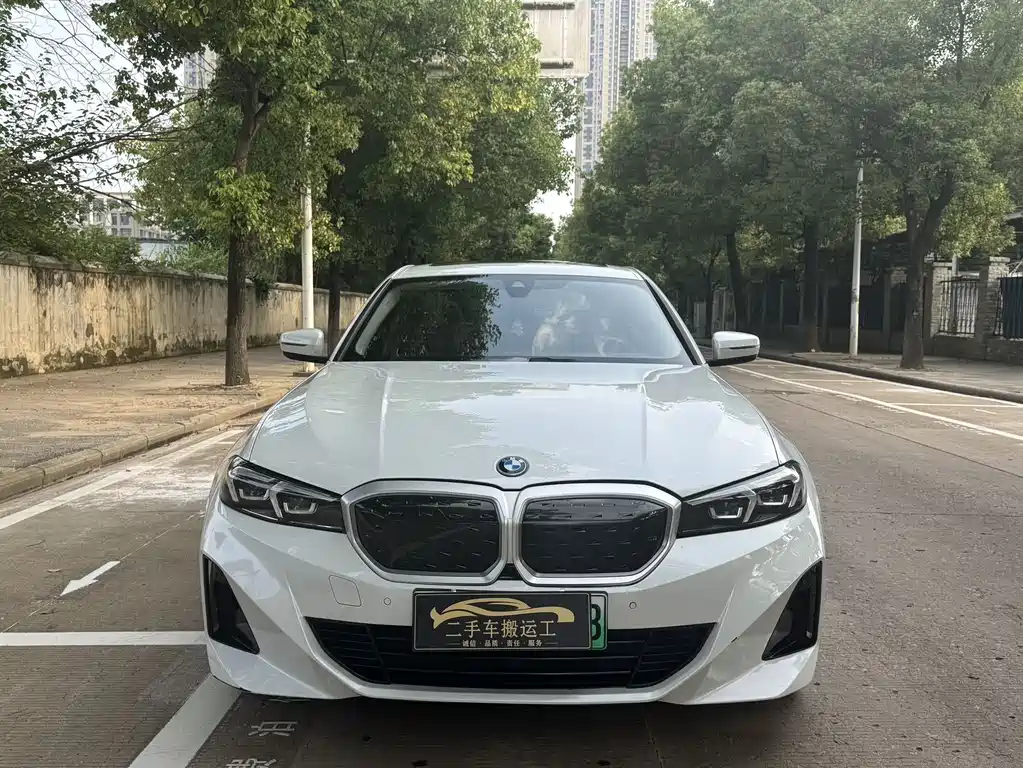 BMW i3 2024 eDrive 35 L