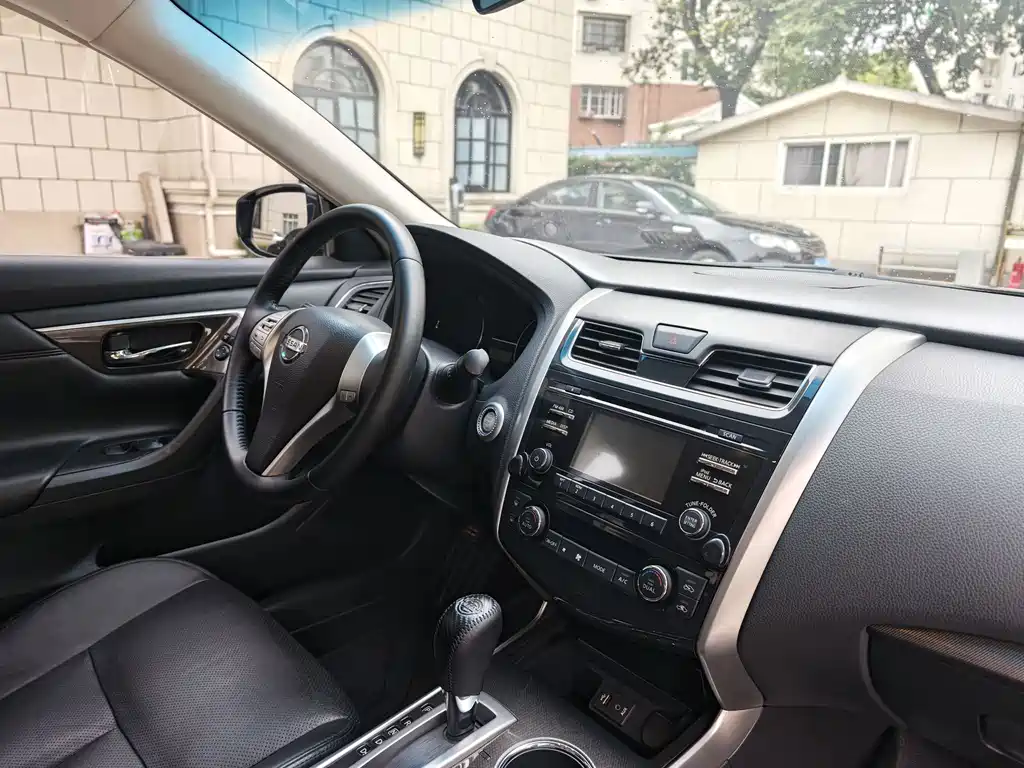Nissan Teana — миниатюра 11