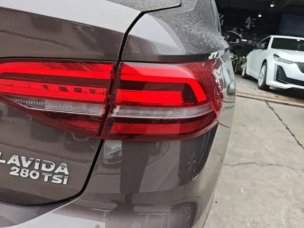 Volkswagen Lavida — миниатюра 8