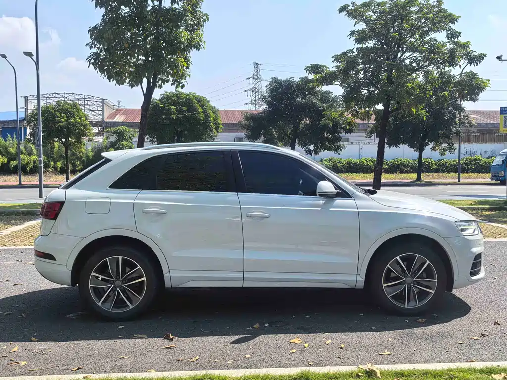 Audi Q3 — миниатюра 5