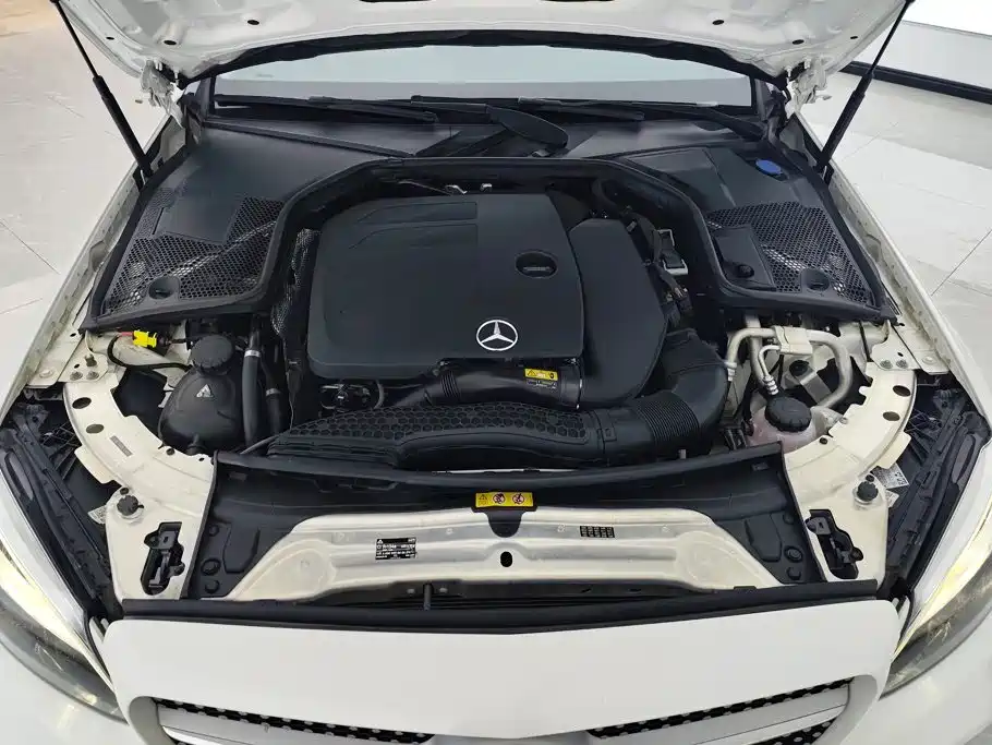 Mercedes-Benz C-Class — миниатюра 10