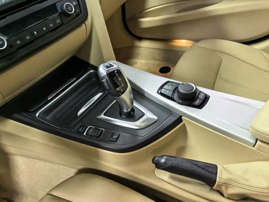 BMW 3 Series — миниатюра 5