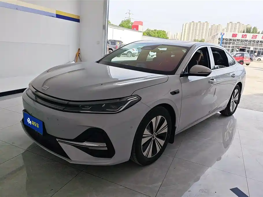 Geely Galaxy A7 EM