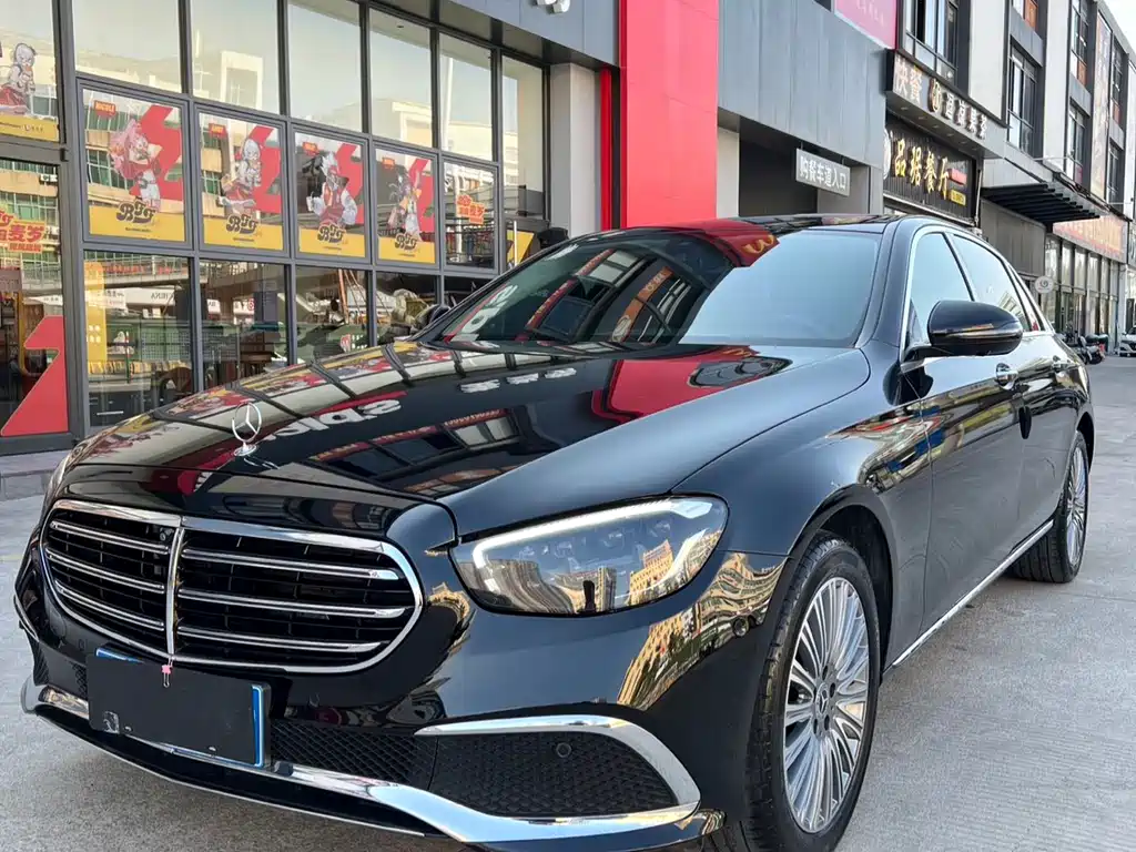 Mercedes-Benz E-Class 2021