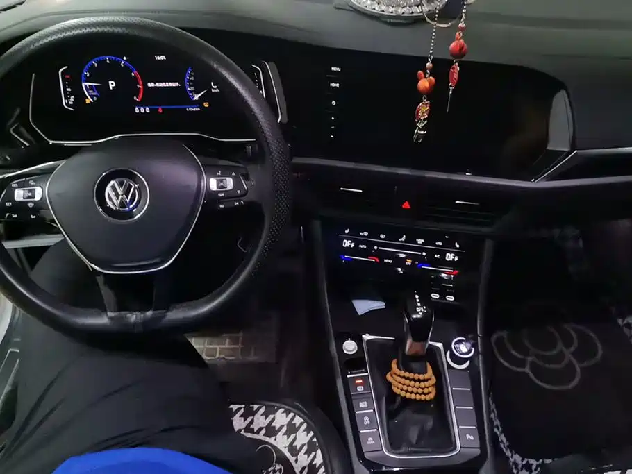 Volkswagen Sagitar — миниатюра 12