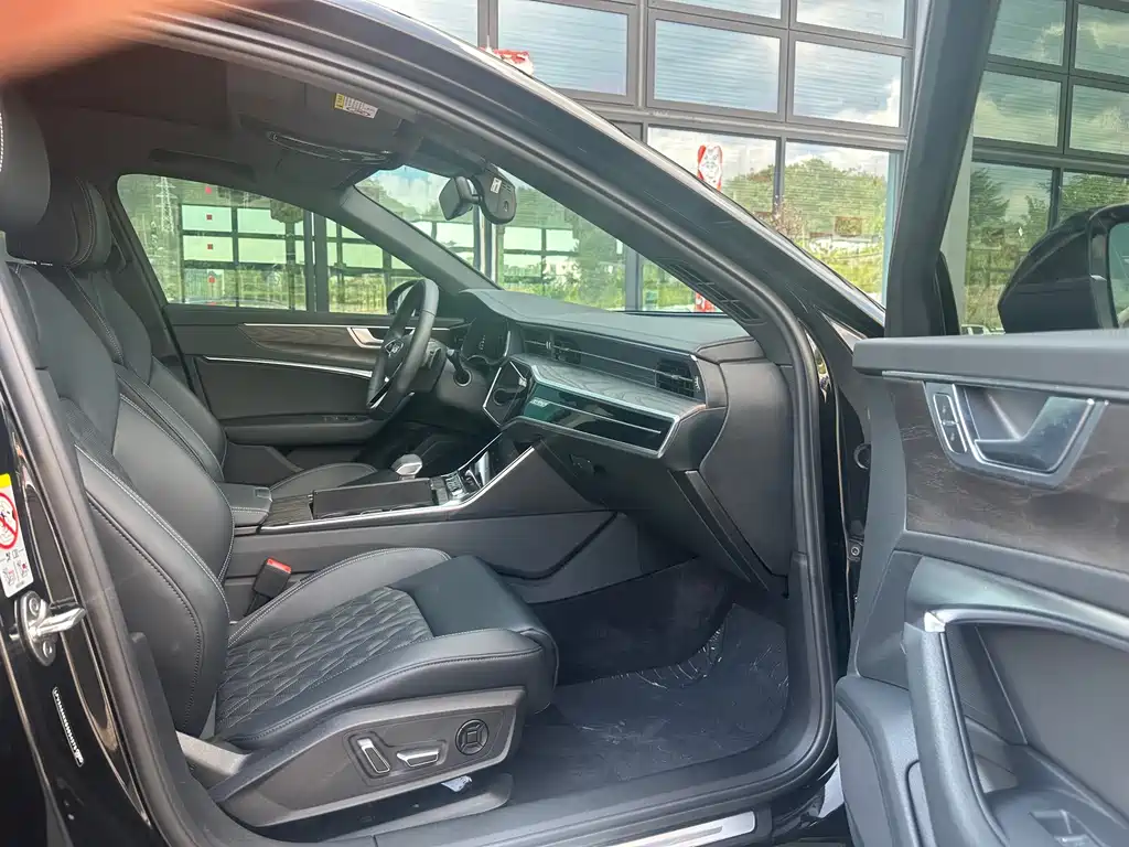 Audi A6L — миниатюра 7