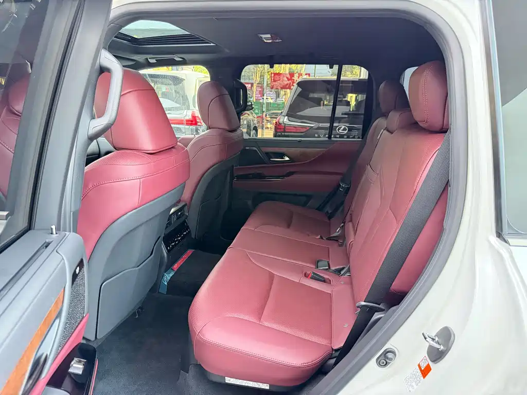 Lexus LX — миниатюра 5