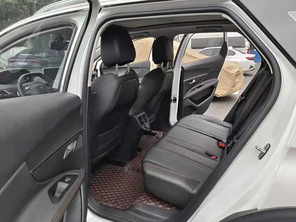 Peugeot 4008 — миниатюра 8
