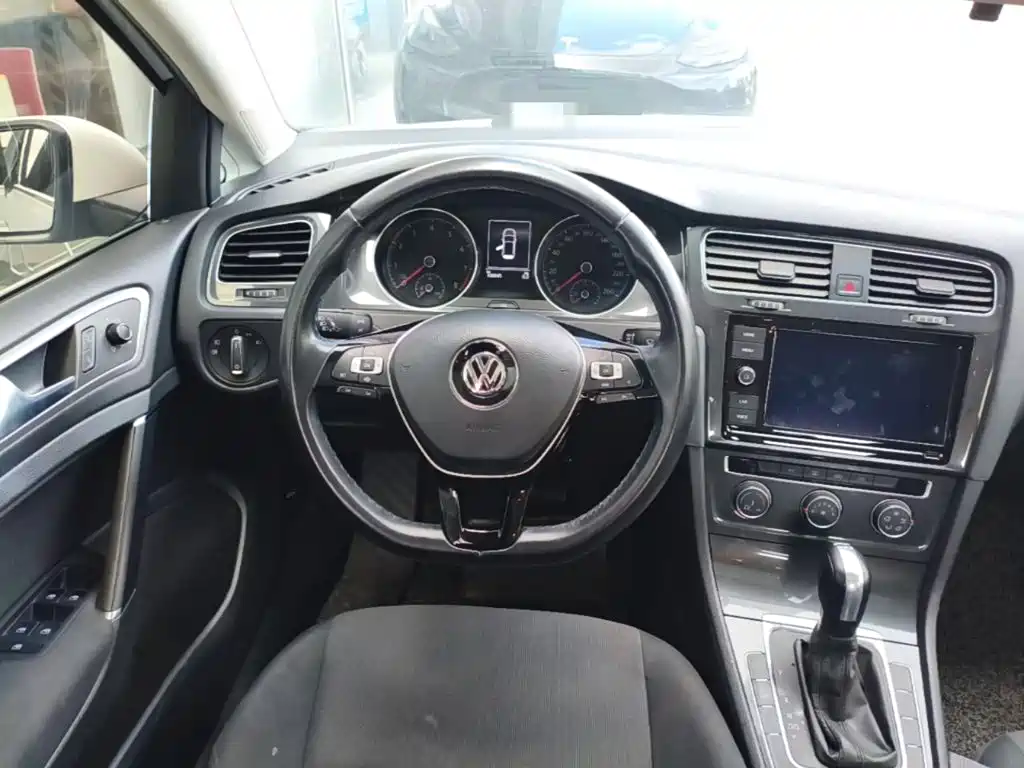 Volkswagen Golf — миниатюра 15