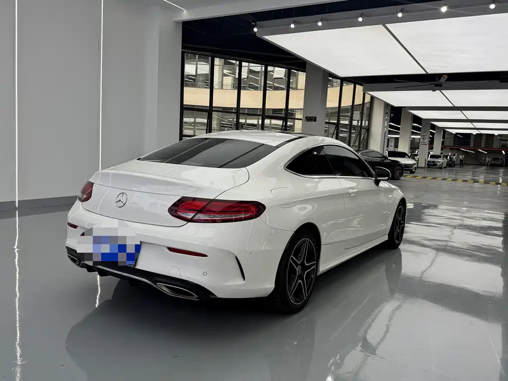 Mercedes-Benz C-Class (Import) — миниатюра 13