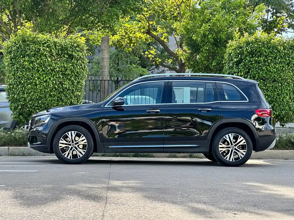 Mercedes-Benz GLB 2024 GLB 220