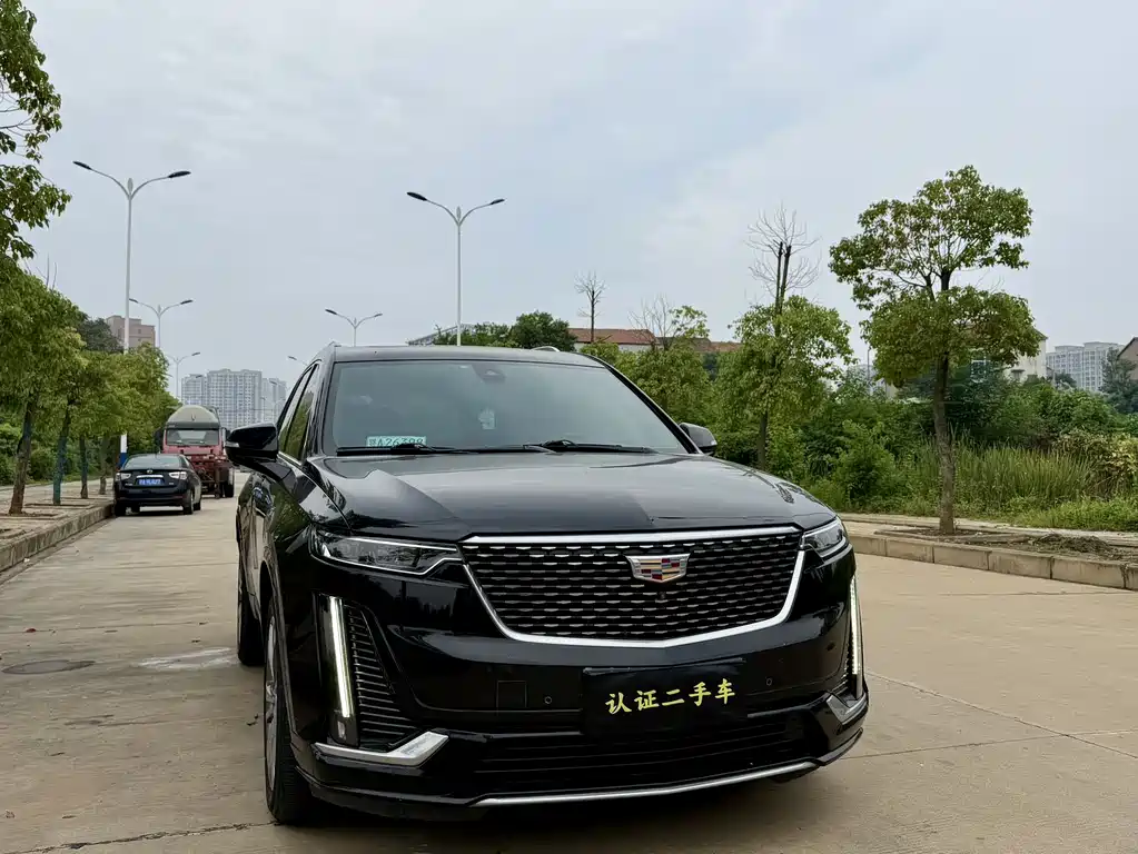 Cadillac XT6 2020 28T мест Lead Sport