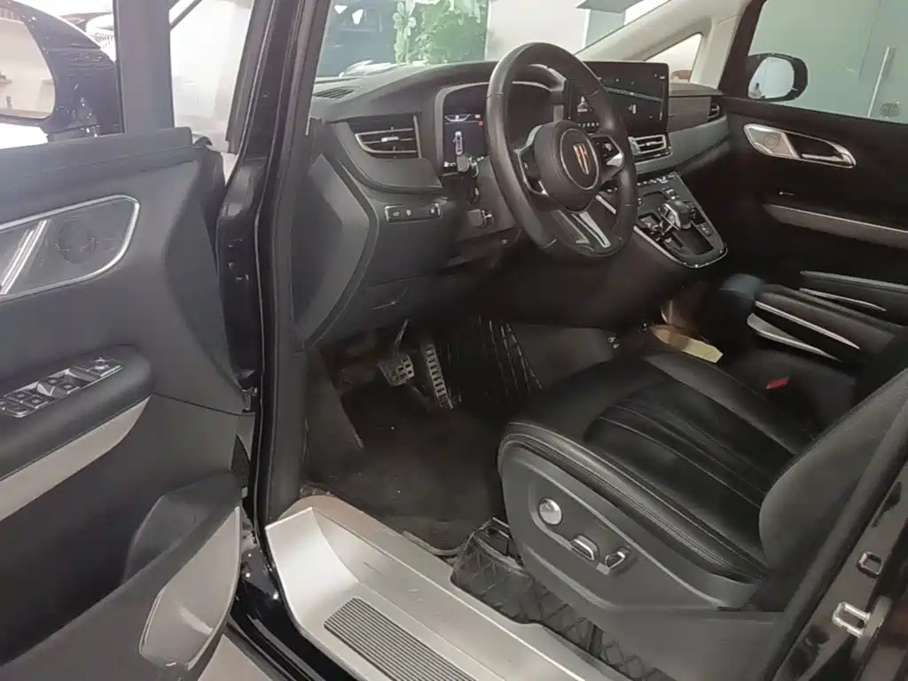 Hongqi Hongqi HQ9 PHEV — миниатюра 16