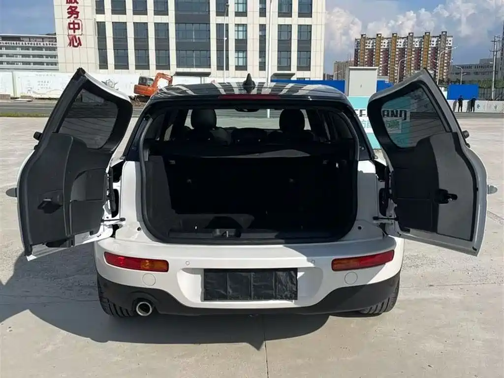 Mini Clubman 2023 1.5T COOPER