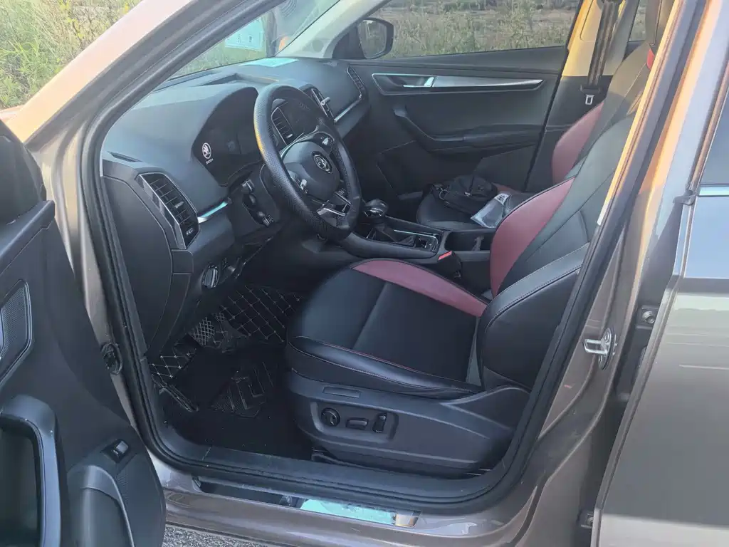 Skoda Karoq — миниатюра 8