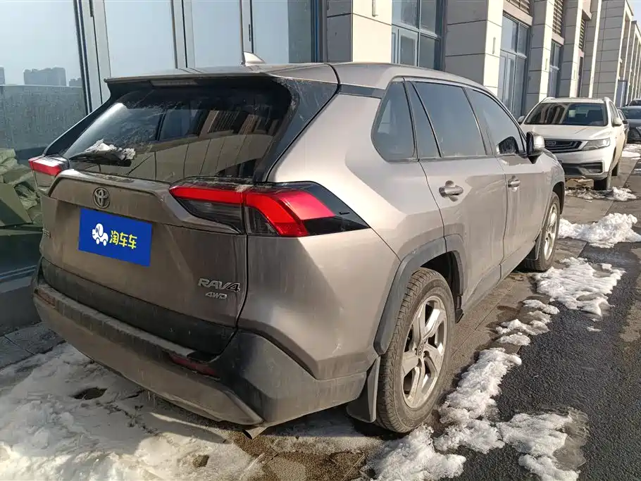 TOYOTA RAV4 RONGFANG