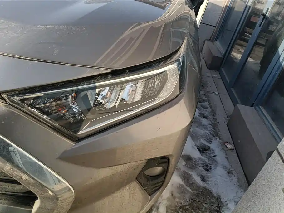 TOYOTA RAV4 RONGFANG