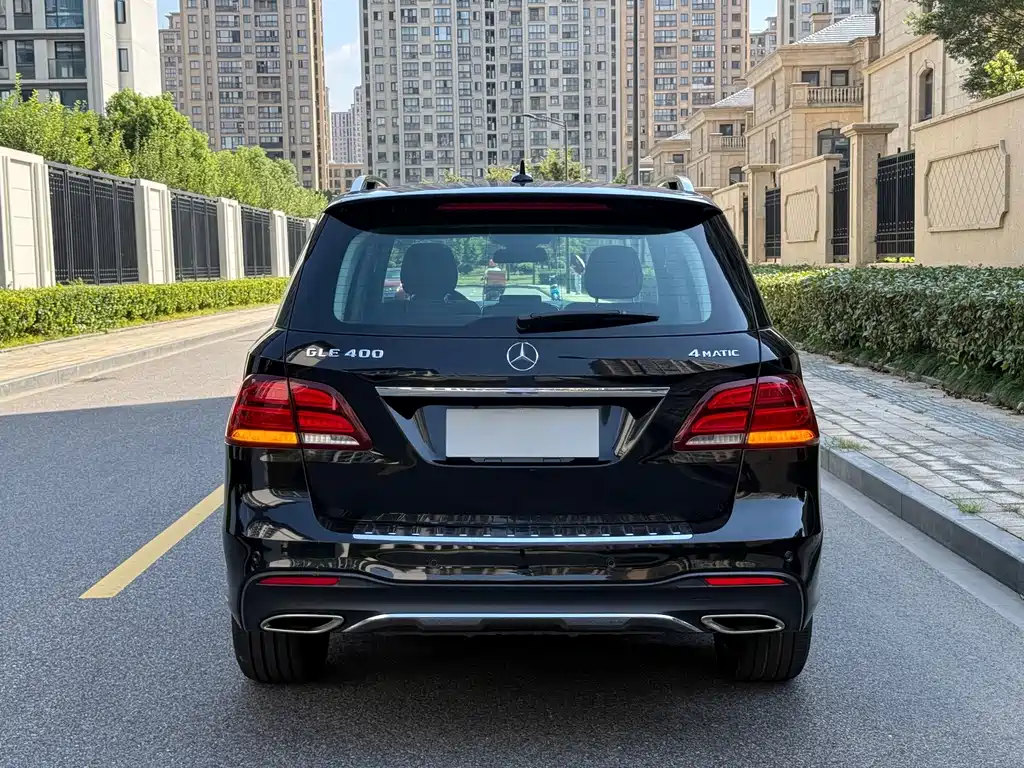 Mercedes-Benz GLE (Import) — миниатюра 4