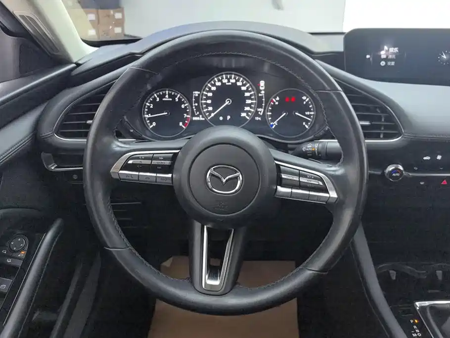 Mazda 3 Axela — миниатюра 15