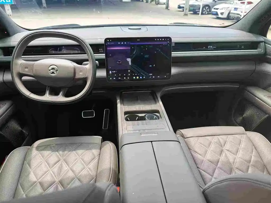NIO ES8 2026 мест Executive Luxury
