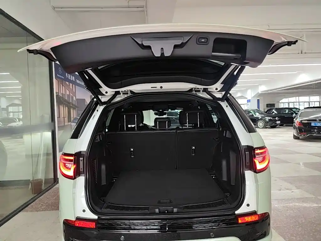 Land Rover Discovery Sport Hybrid — миниатюра 19
