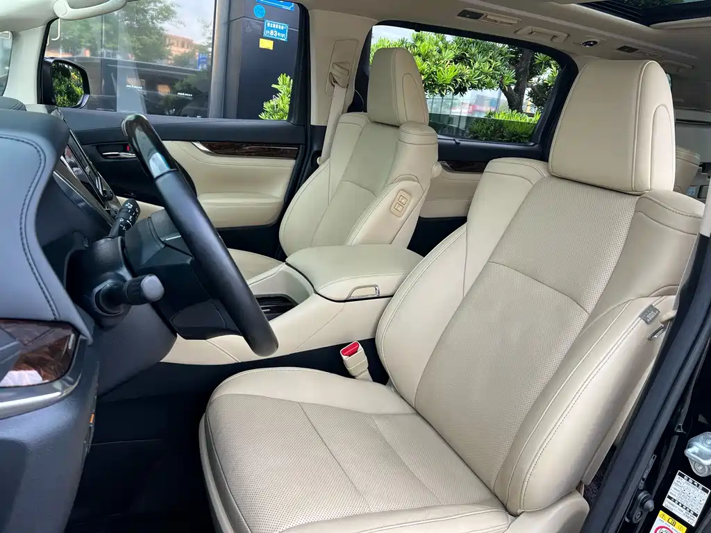 Toyota Alphard 2018 3.5L Luxury
