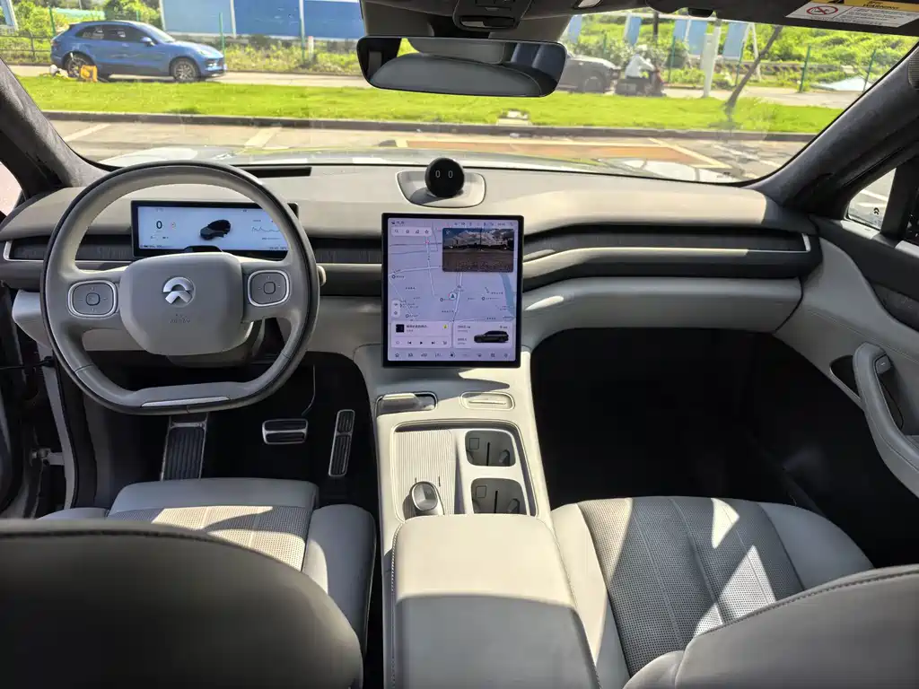 NIO ES8 — миниатюра 13