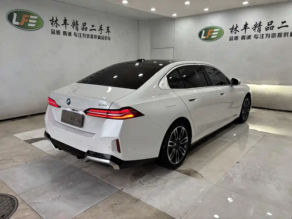 BMW 5 Series 5 2024 525Li M Sport
