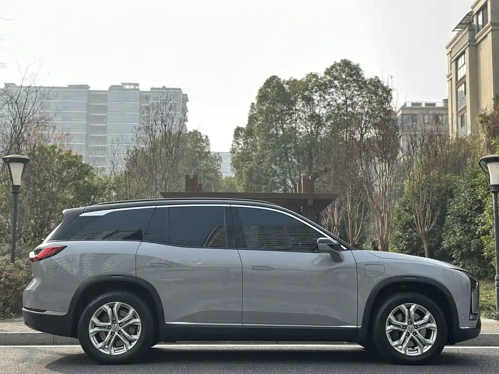 NIO NIO ES8
